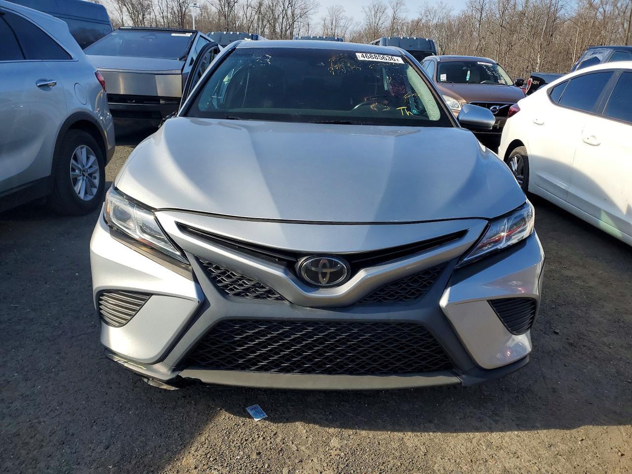 TOYOTA CAMRY