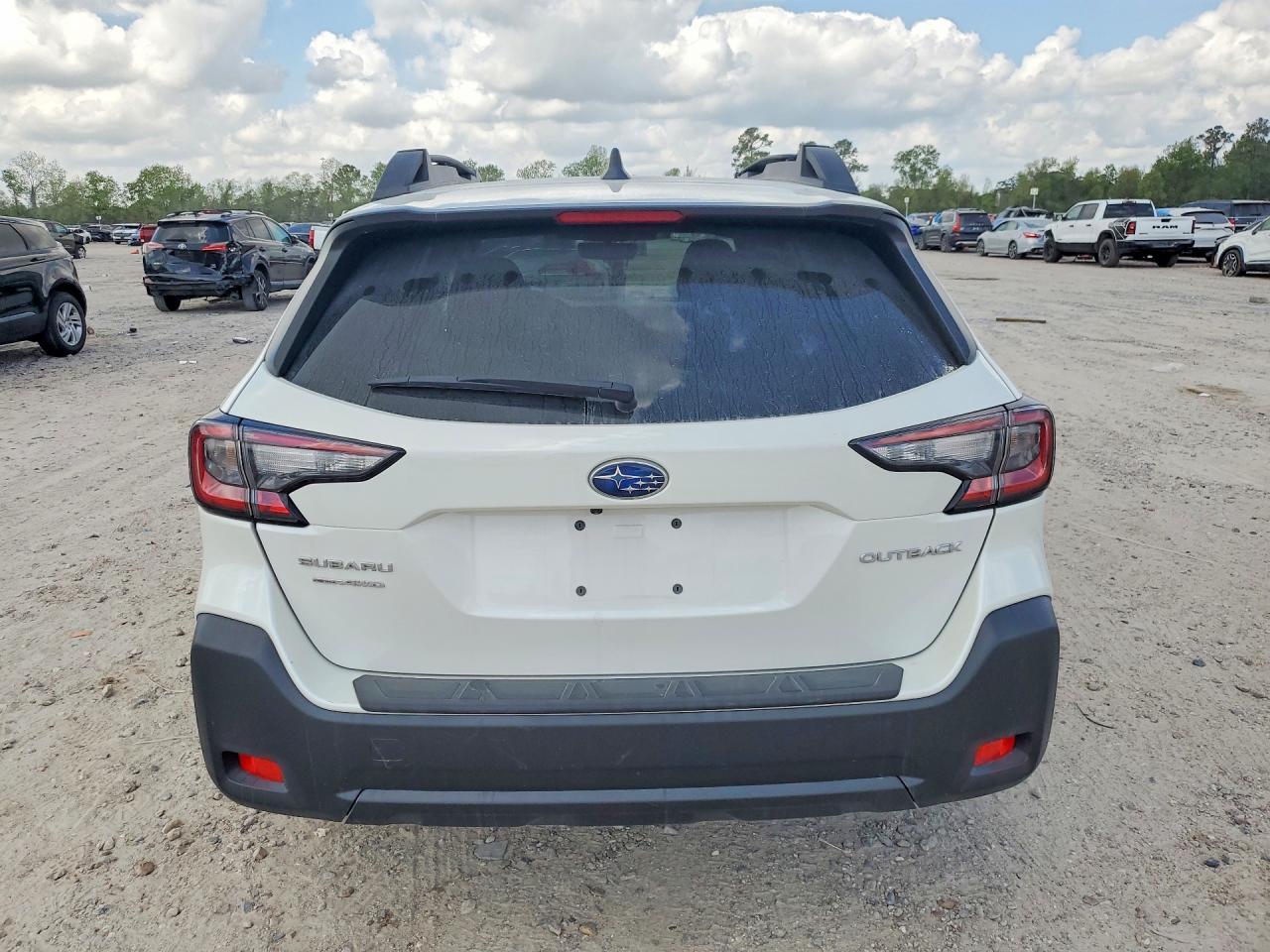 SUBARU OUTBACK