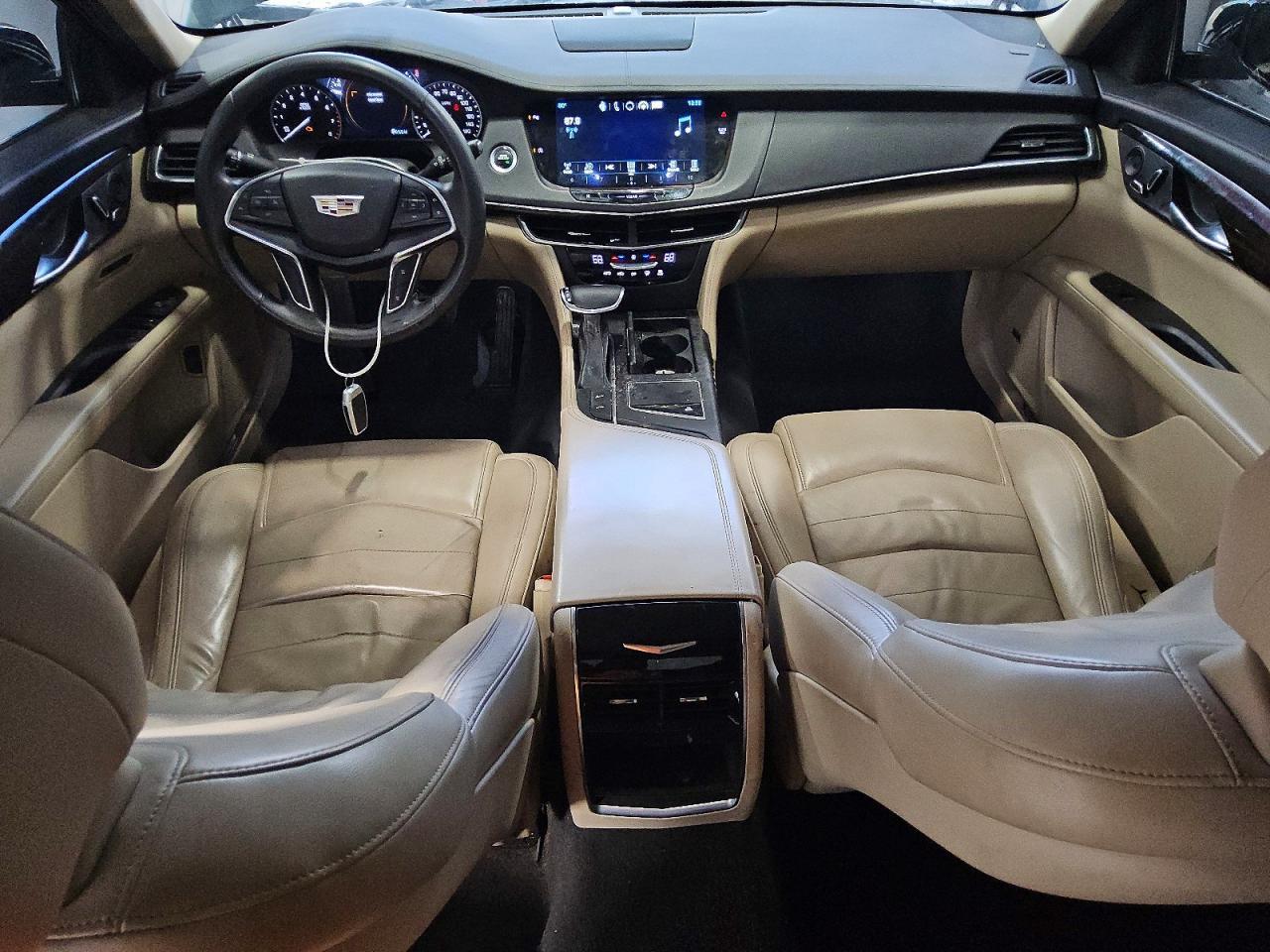 2017 CADILLAC CT6 — фото 8