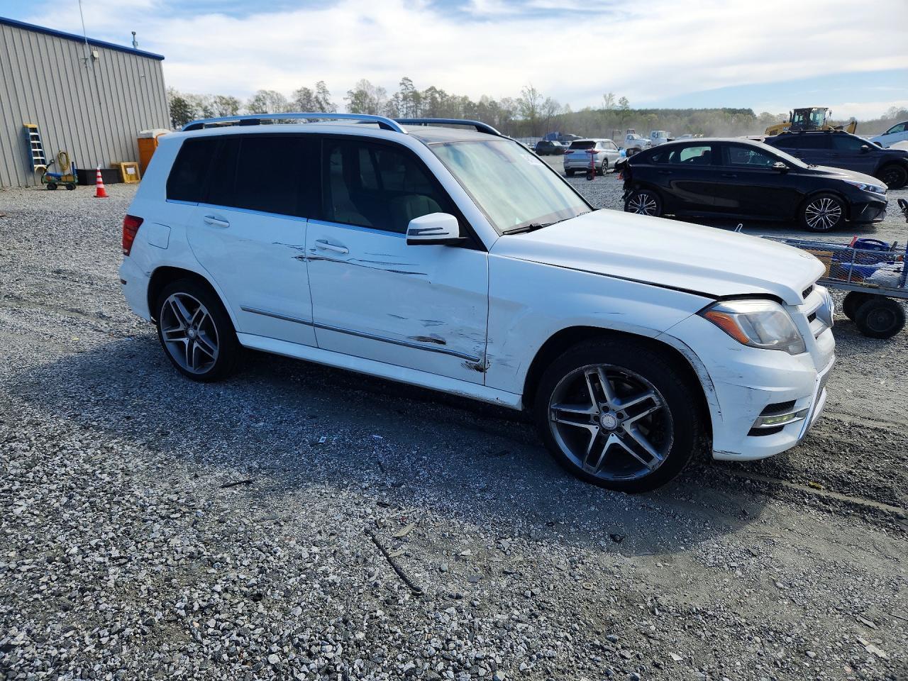 2015 MERCEDES-BENZ GLK-CLASS — фото 4