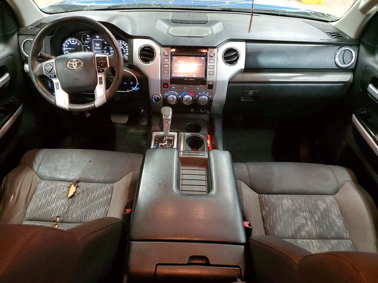 TOYOTA TUNDRA