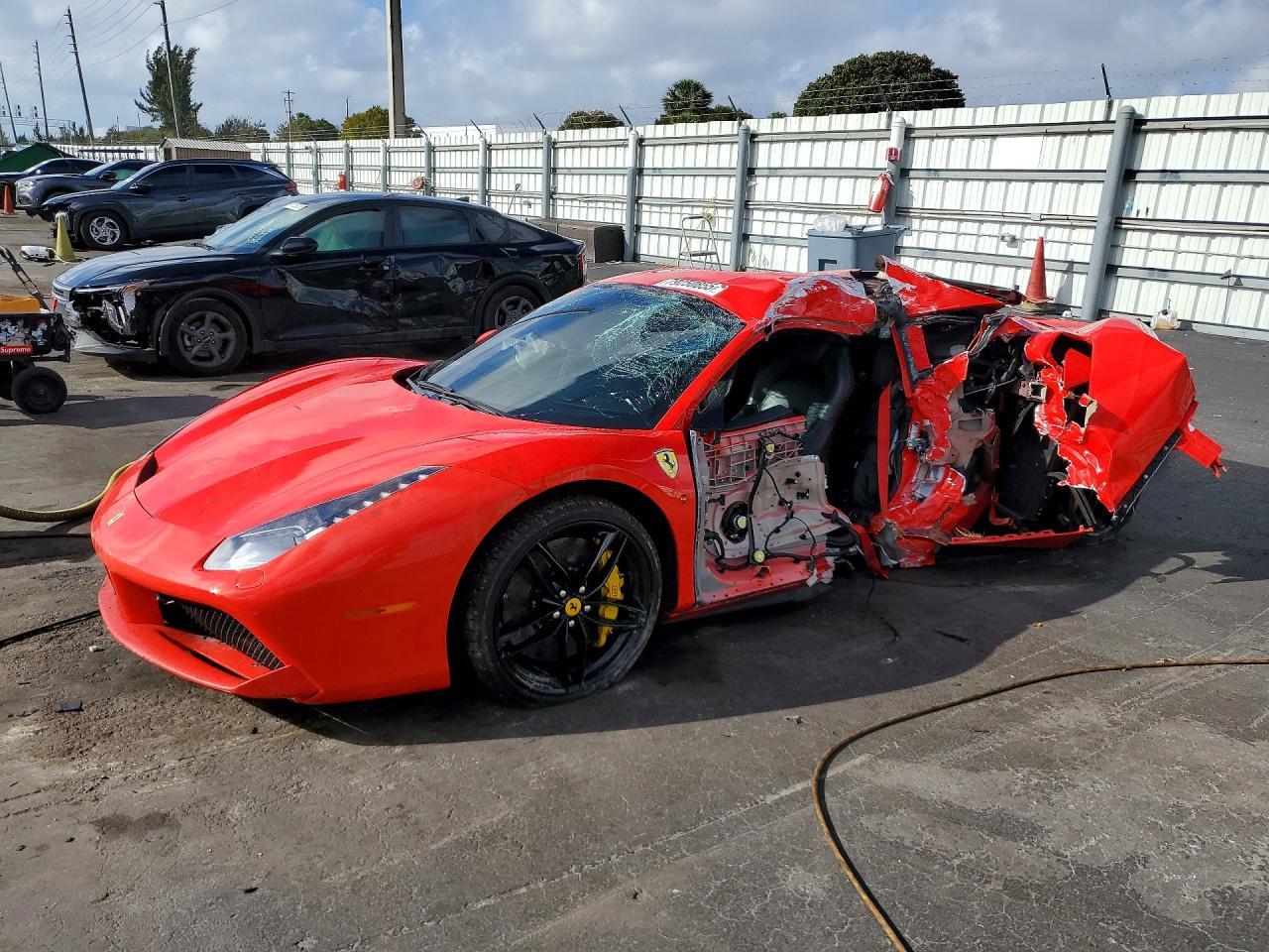 2016 FERRARI 488 GTB — фото 1