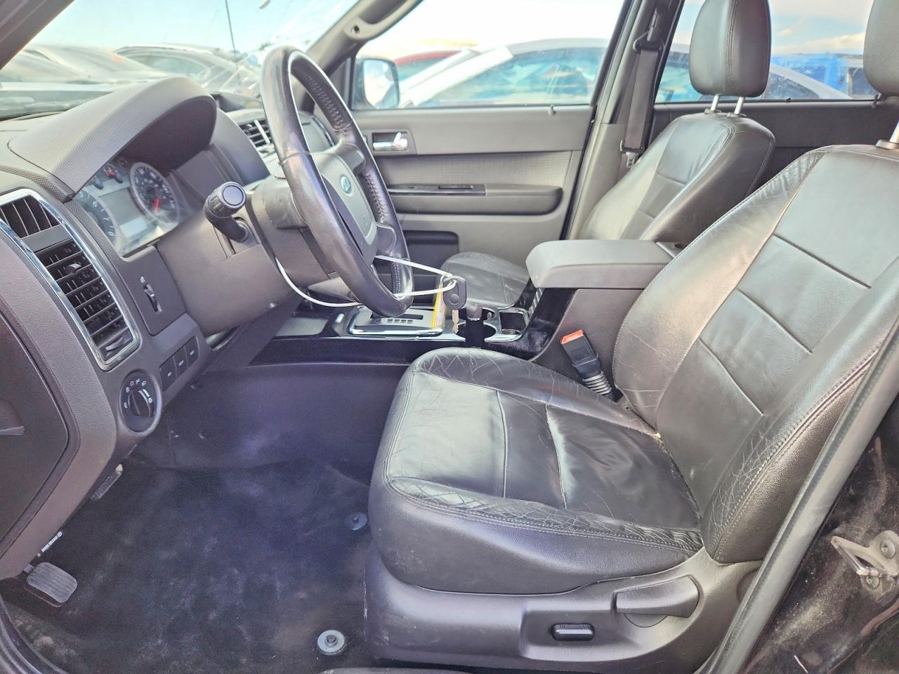 FORD ESCAPE