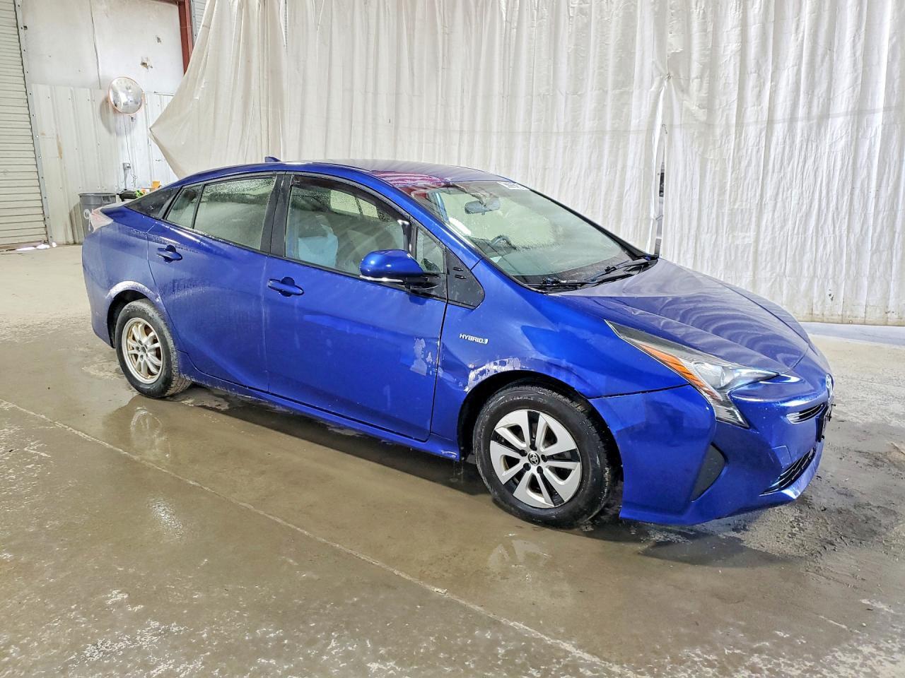 2016 TOYOTA PRIUS — фото 4