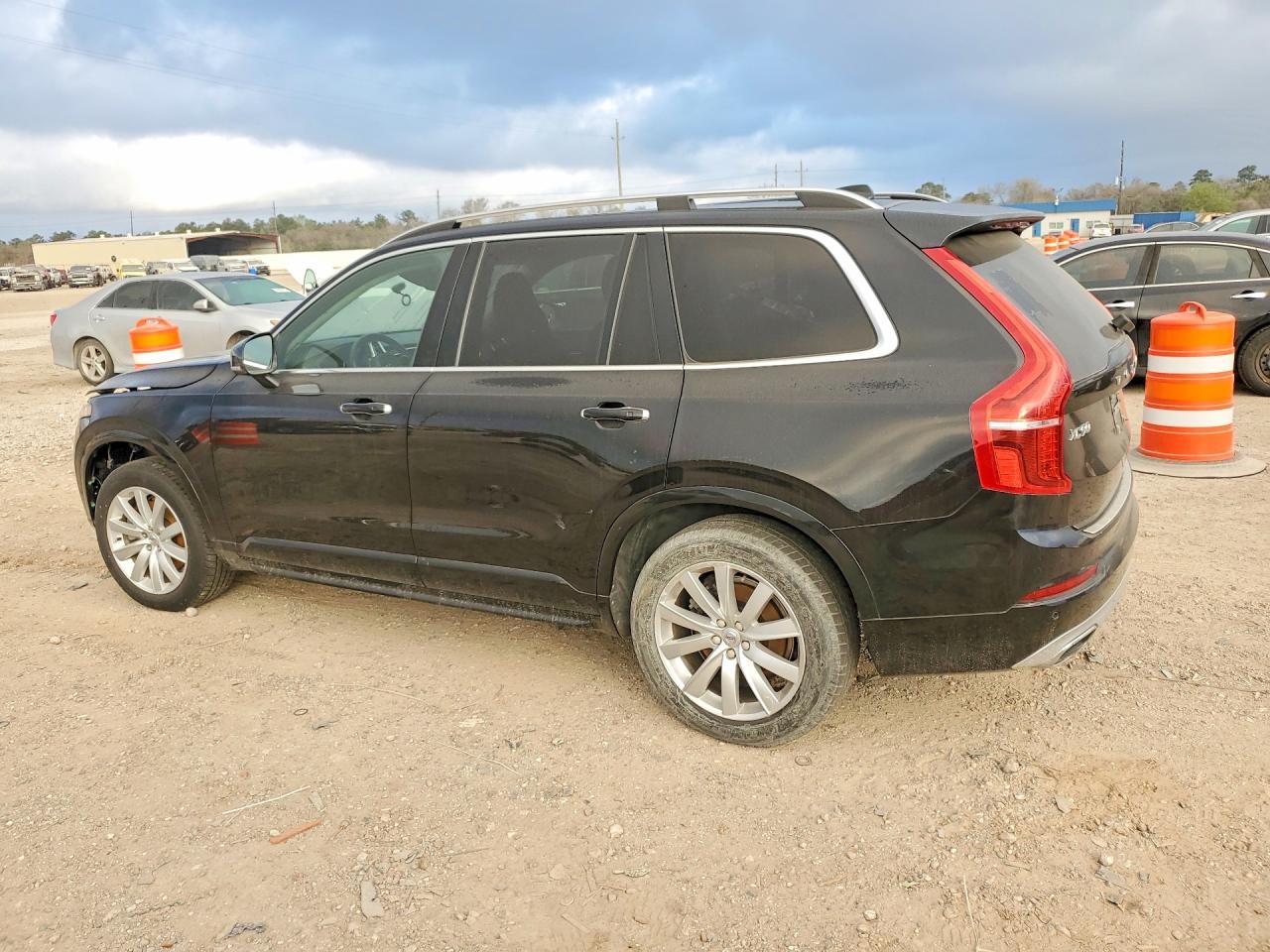 2016 VOLVO XC90 — фото 2