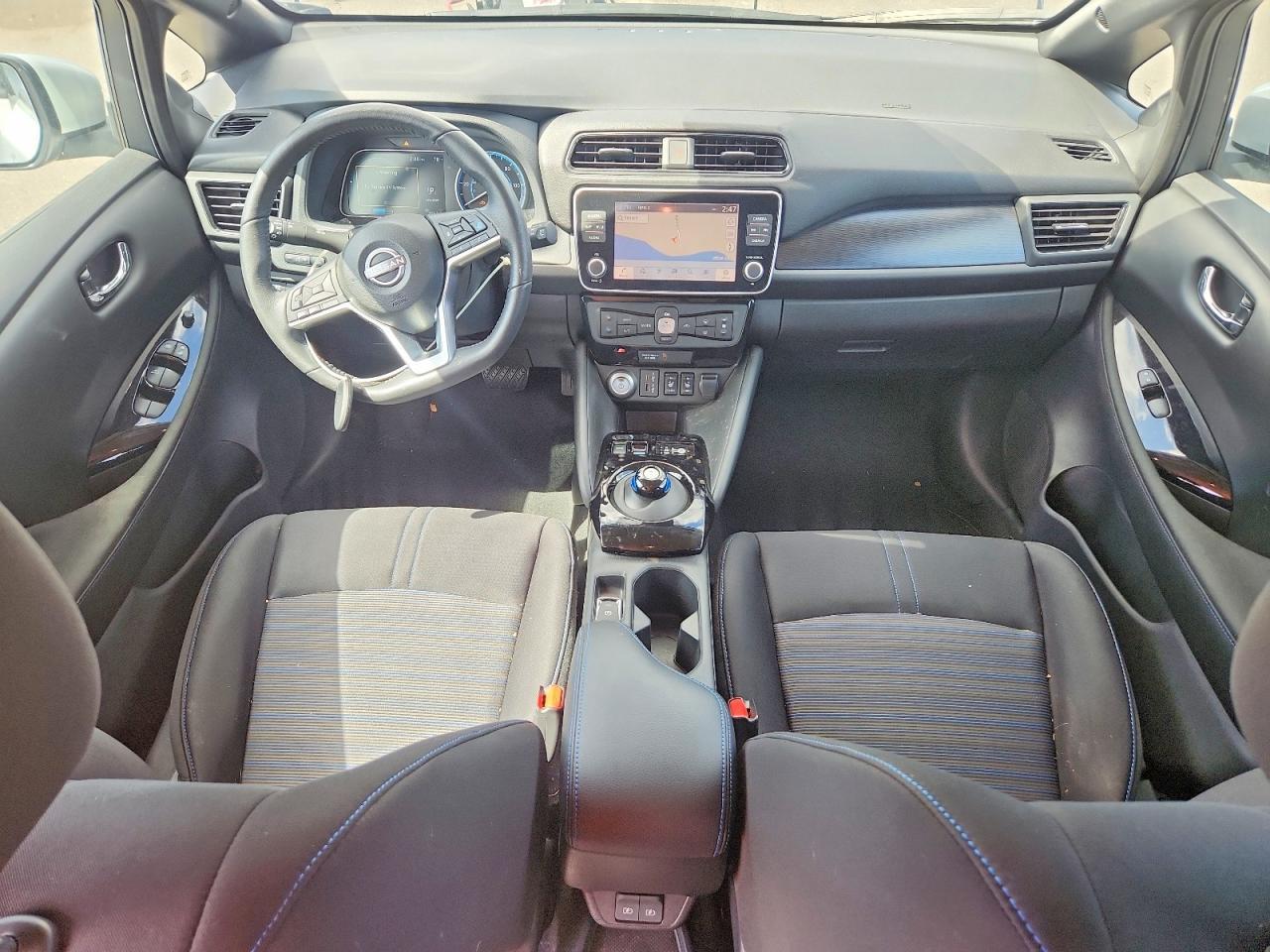 NISSAN LEAF