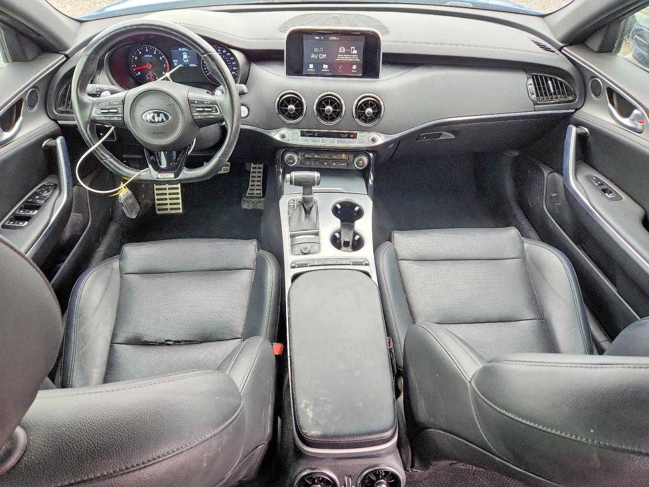 KIA STINGER