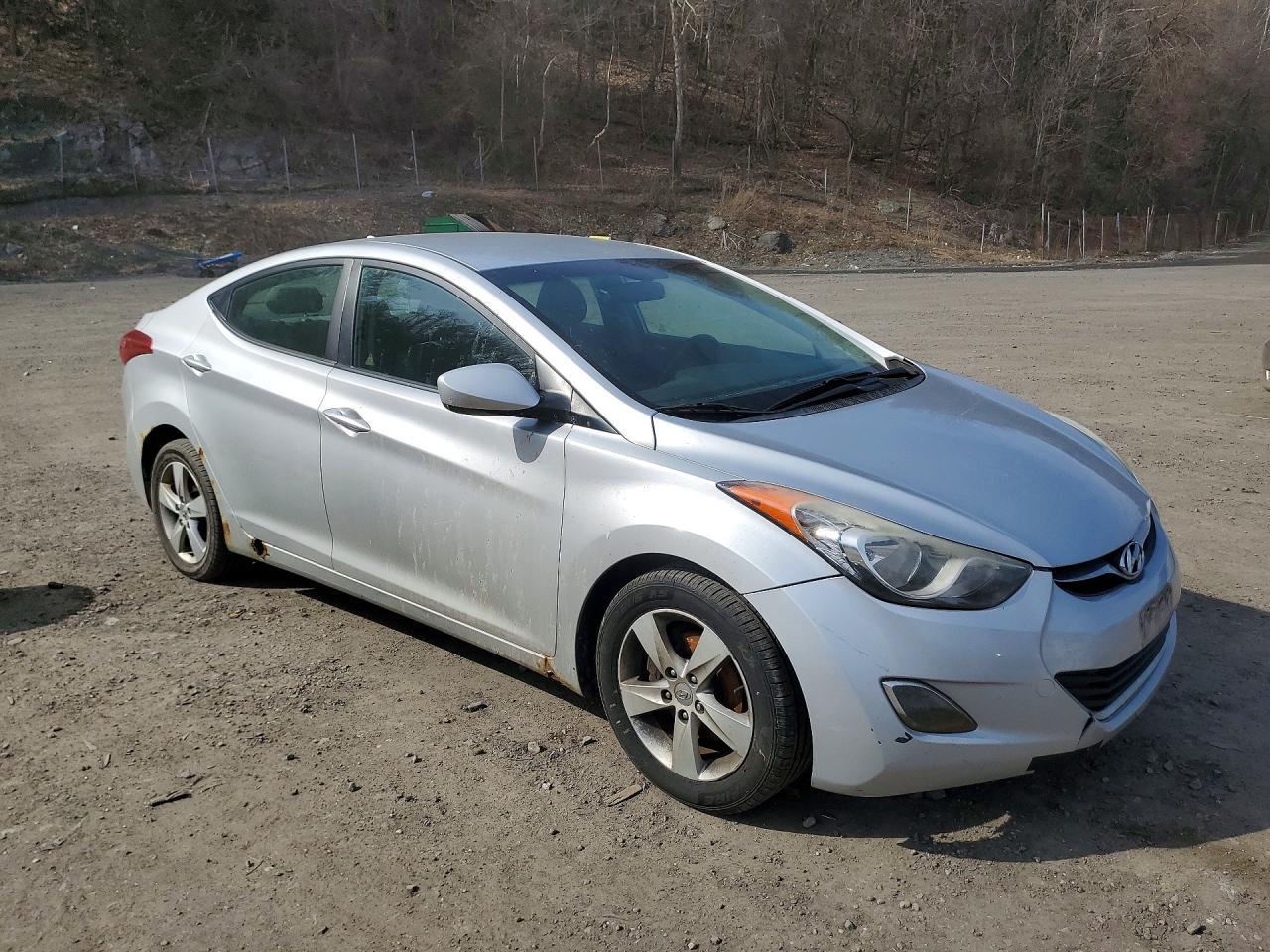 2012 HYUNDAI ELANTRA — фото 4