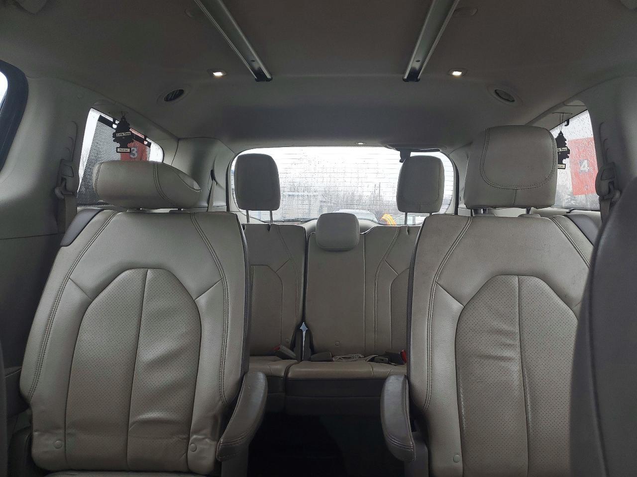CHRYSLER PACIFICA