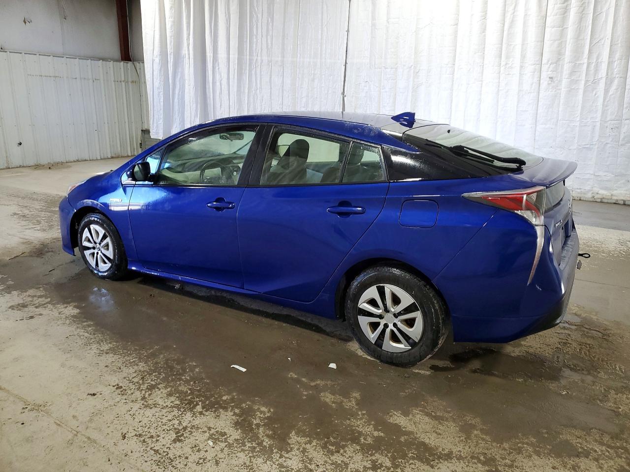 2016 TOYOTA PRIUS — фото 2