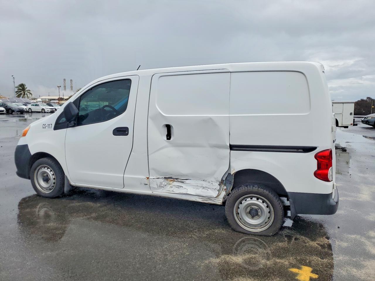 NISSAN NV200