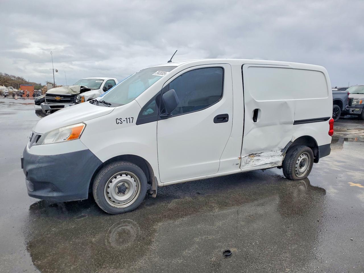 NISSAN NV200