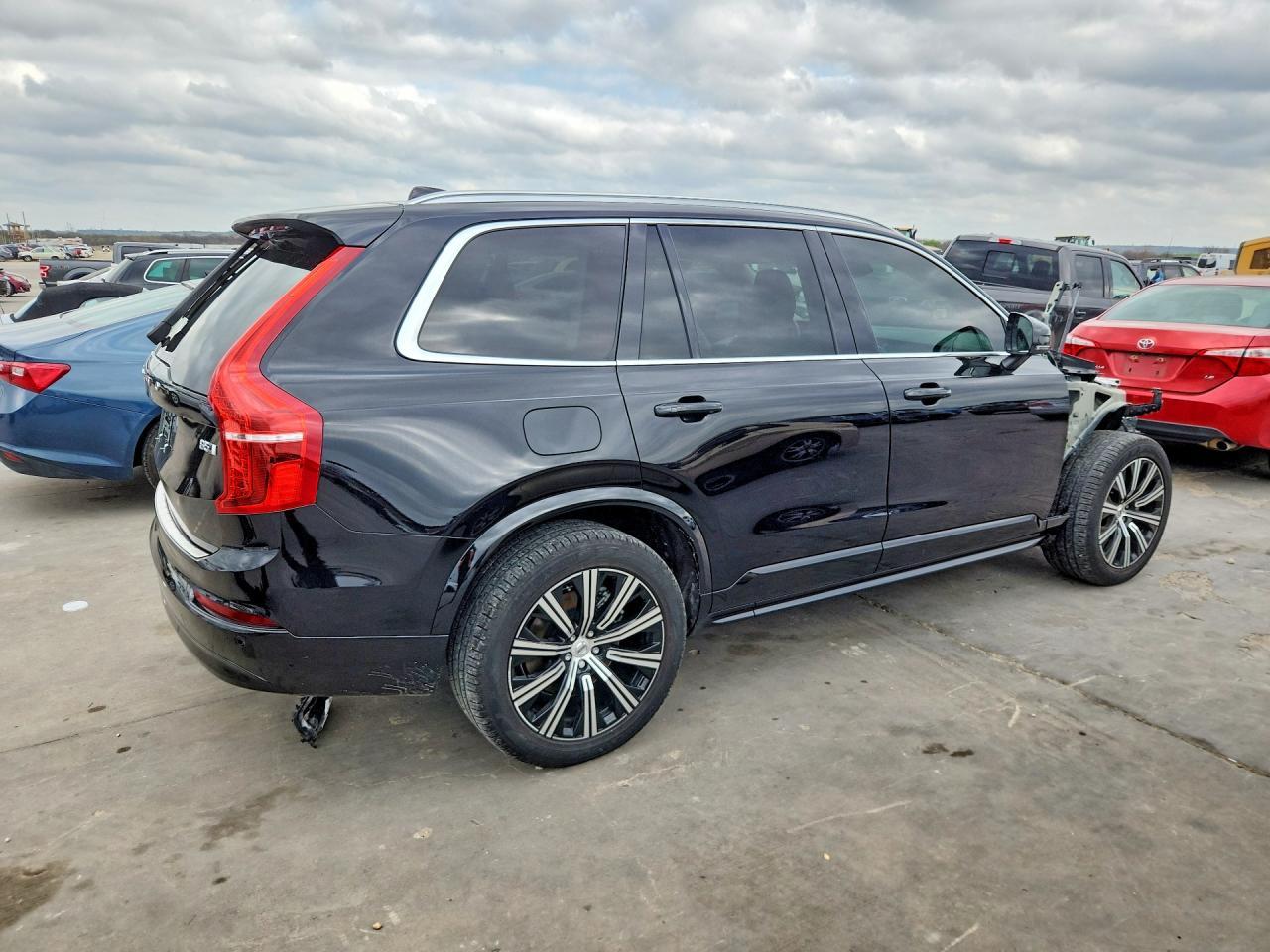 2023 VOLVO XC90 — фото 3