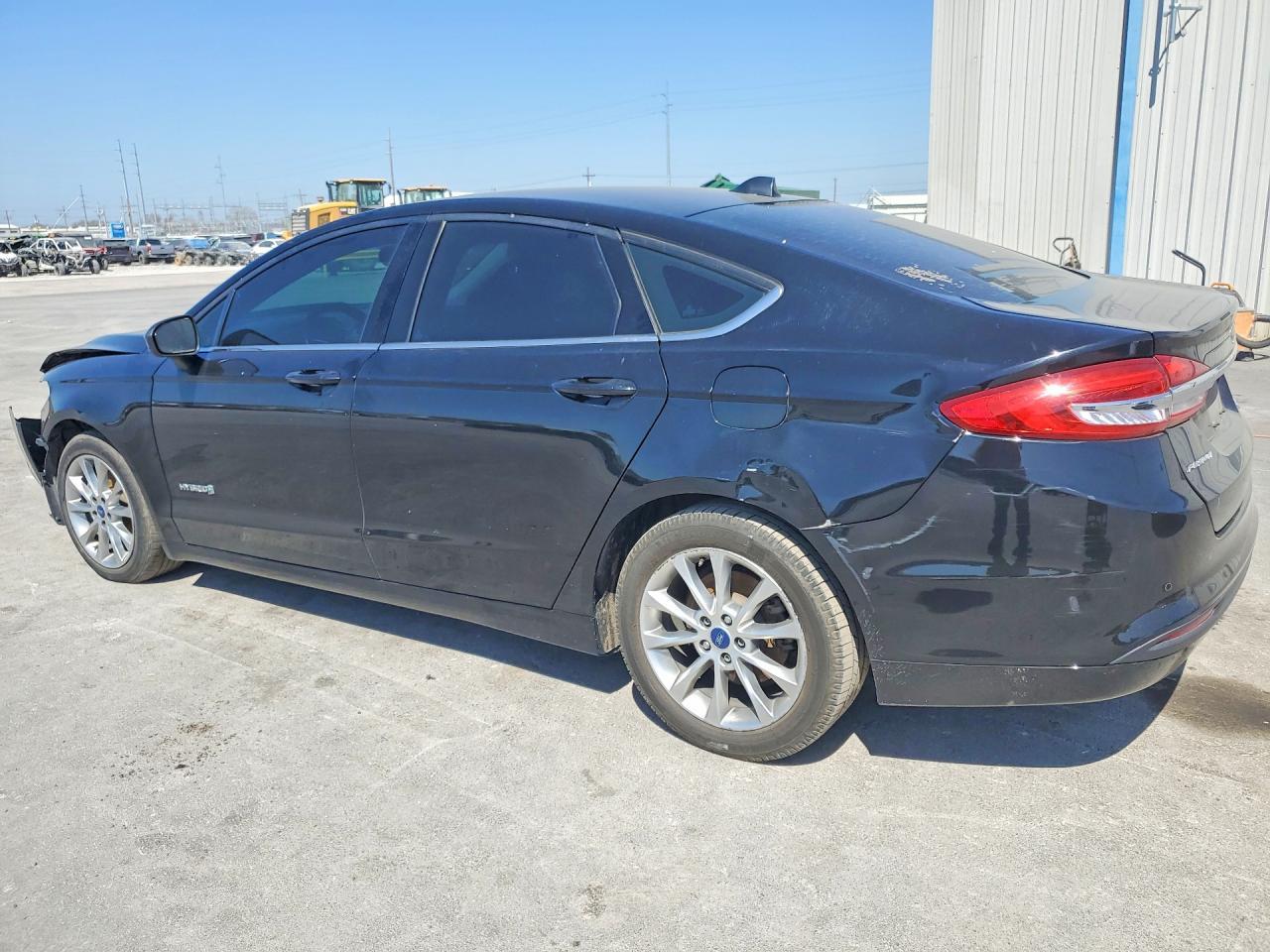 2017 FORD FUSION HYBRID — фото 2
