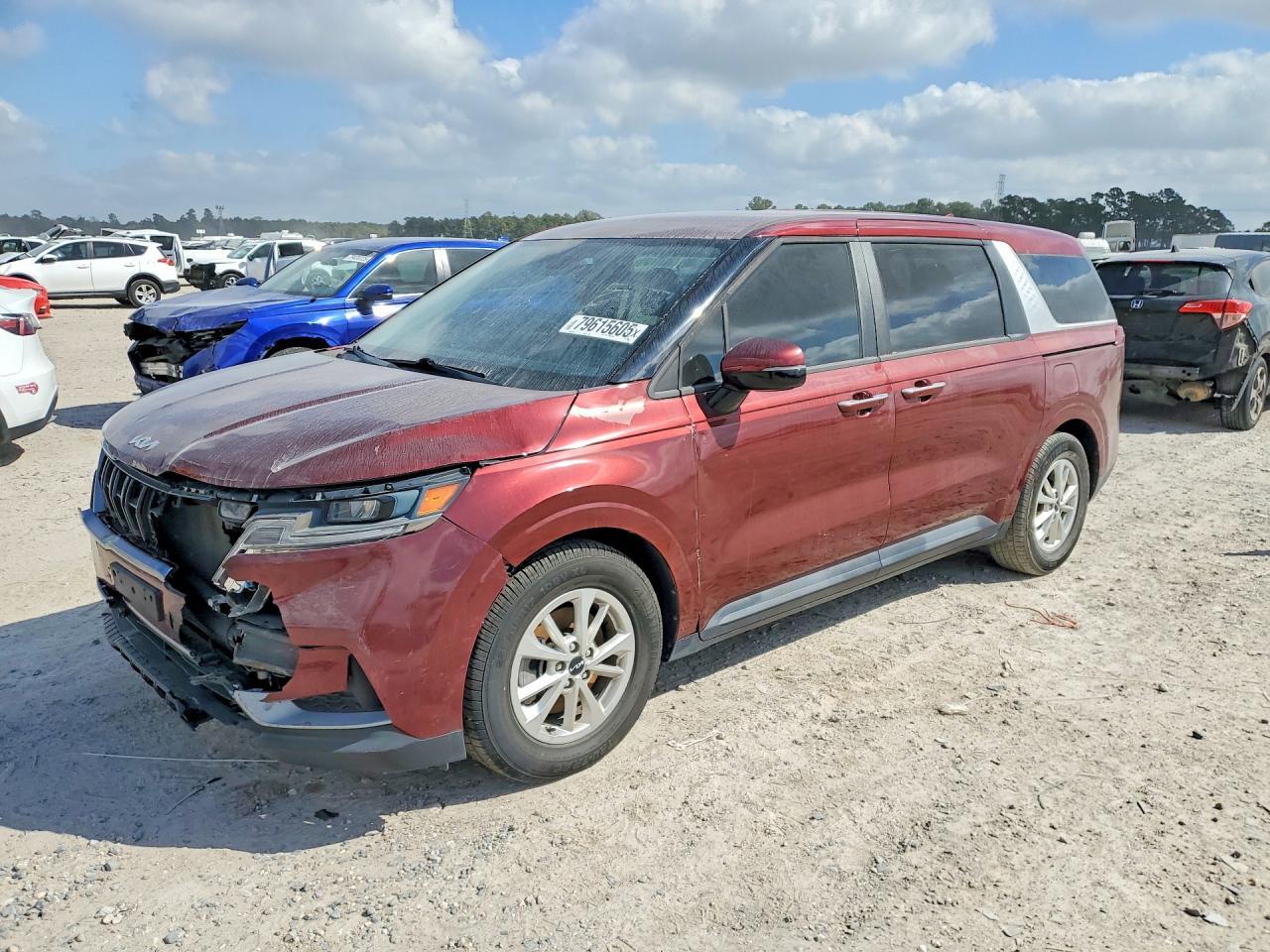 KIA CARNIVAL