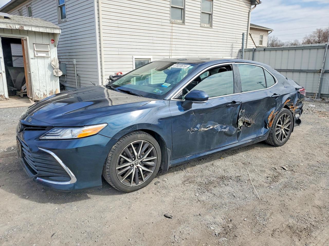 2021 TOYOTA CAMRY — фото 1