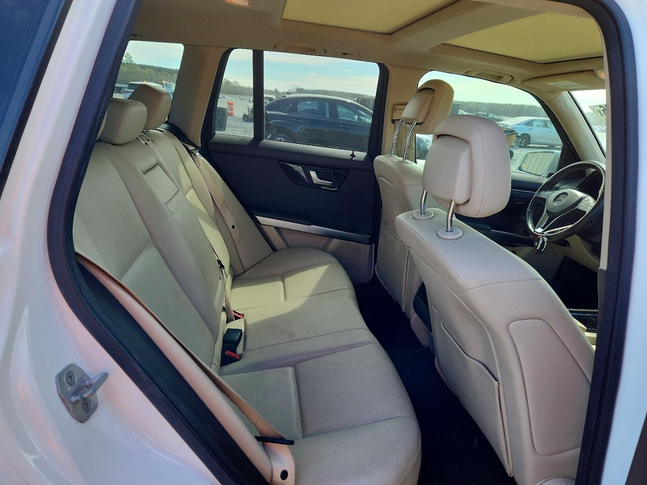 2015 MERCEDES-BENZ GLK-CLASS — фото 10