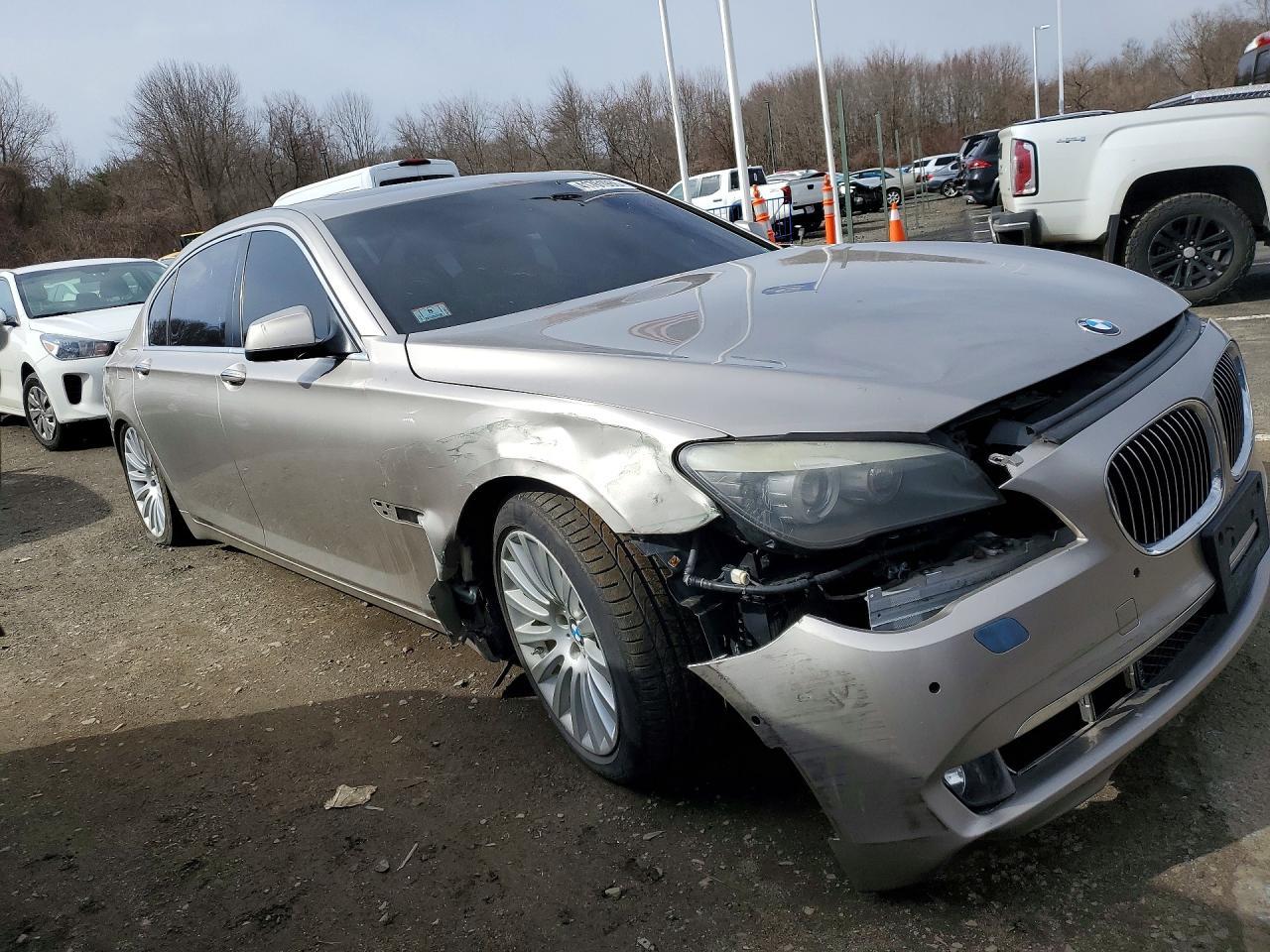 BMW 7 SERIES