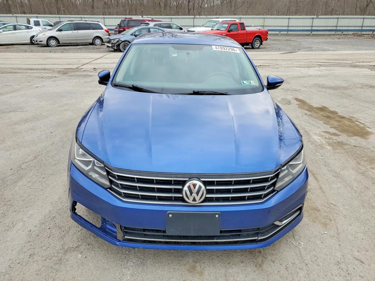 2017 VOLKSWAGEN PASSAT — фото 5