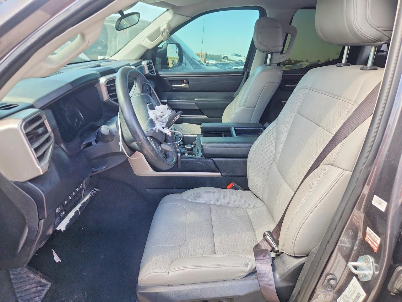 TOYOTA TUNDRA