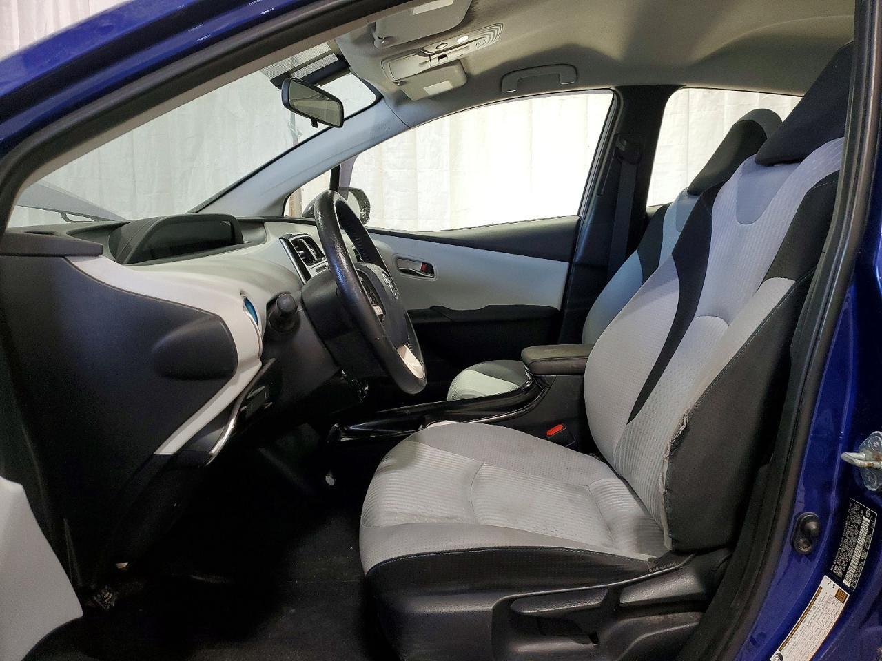 2016 TOYOTA PRIUS — фото 7