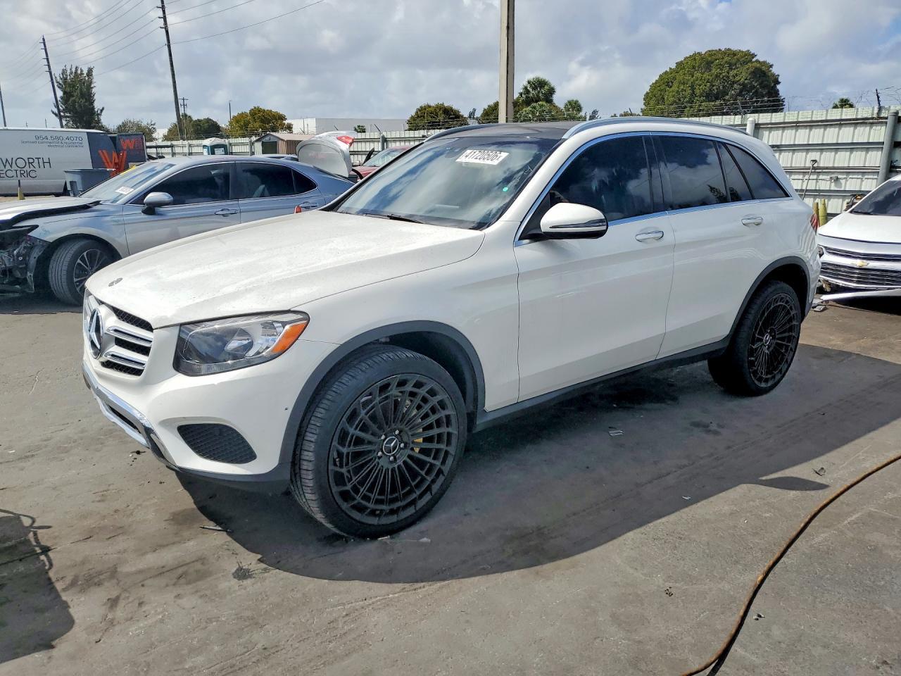 2018 MERCEDES-BENZ GLC-CLASS — фото 1
