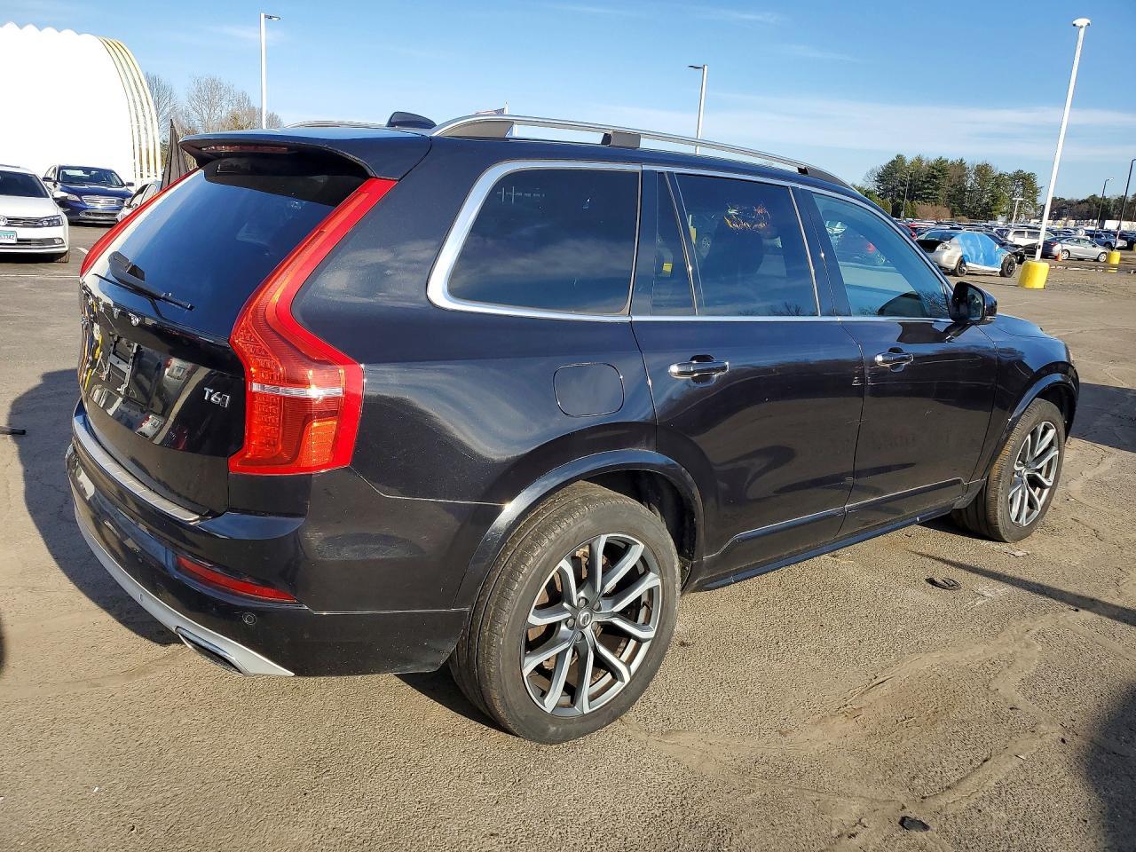 2016 VOLVO XC90 — фото 3