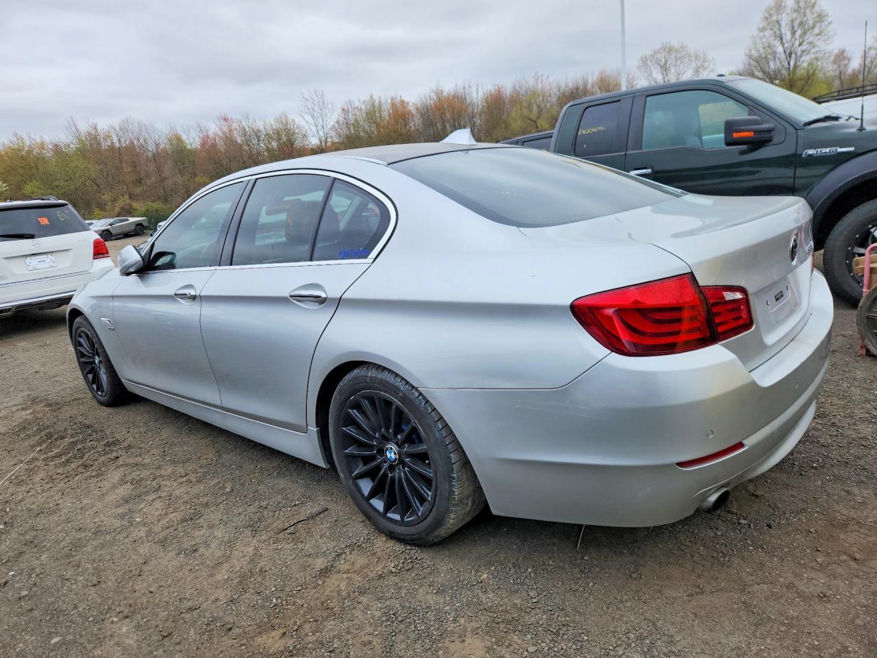 2012 BMW 5 SERIES — фото 2