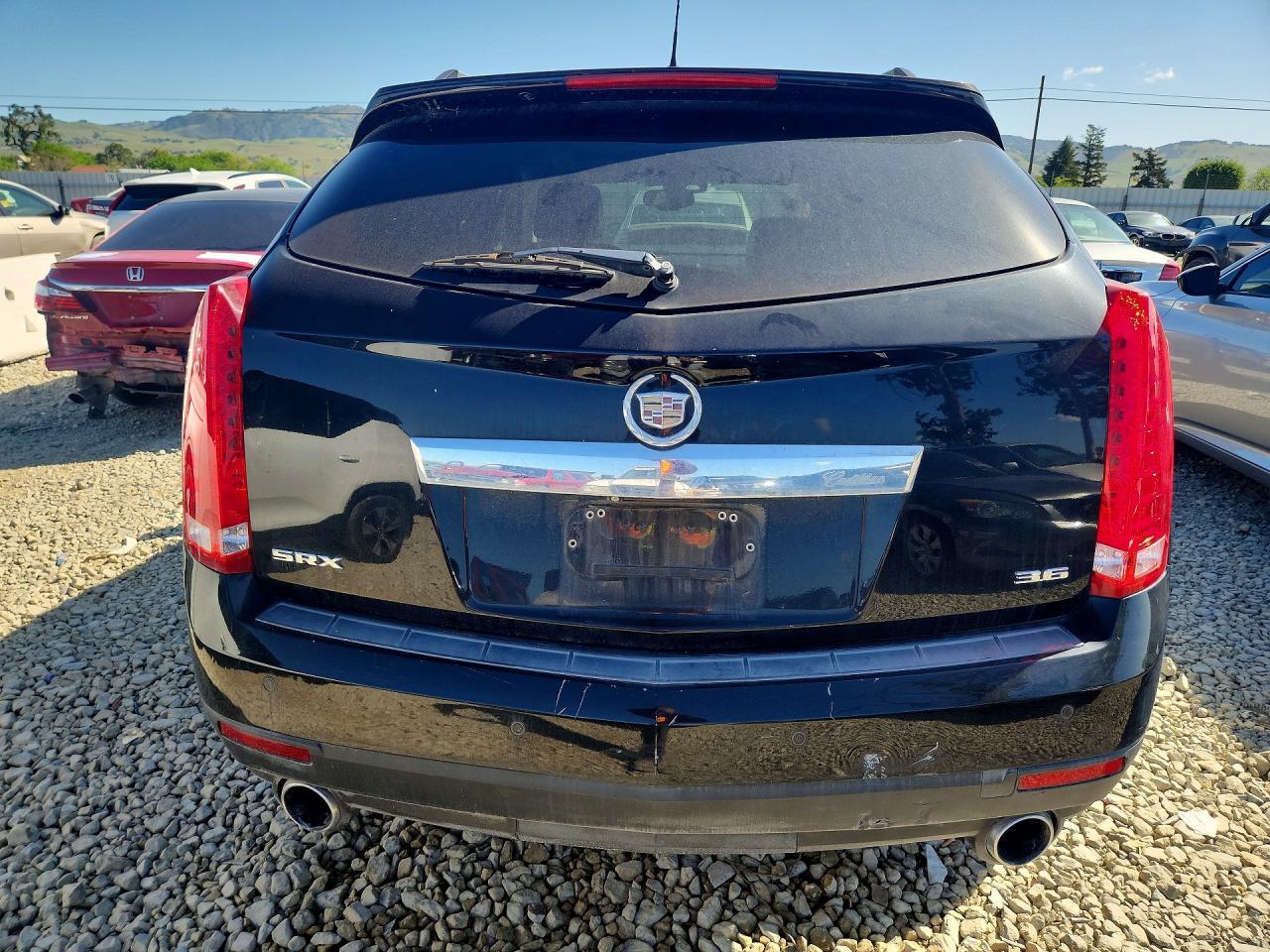 CADILLAC SRX