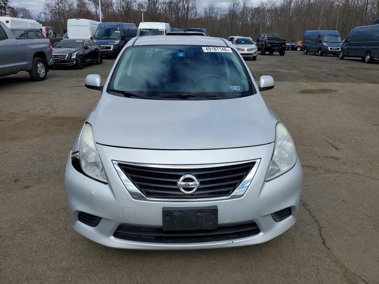 NISSAN VERSA
