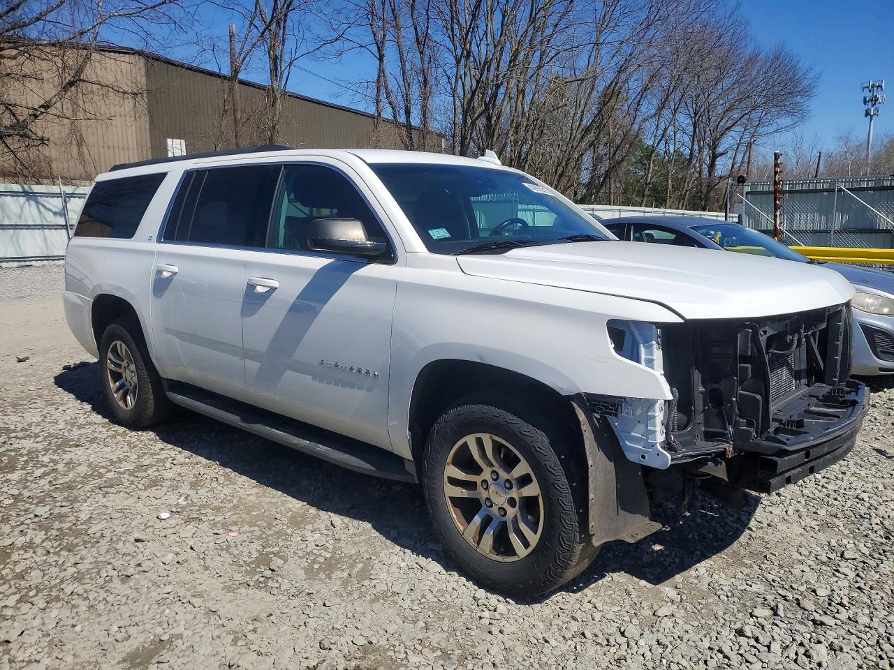 2016 CHEVROLET SUBURBAN — фото 4