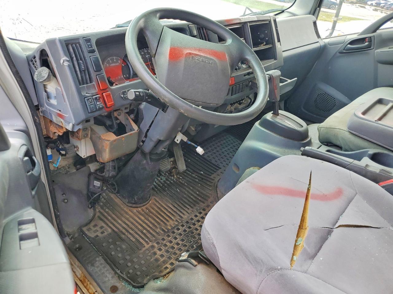 ISUZU NPR