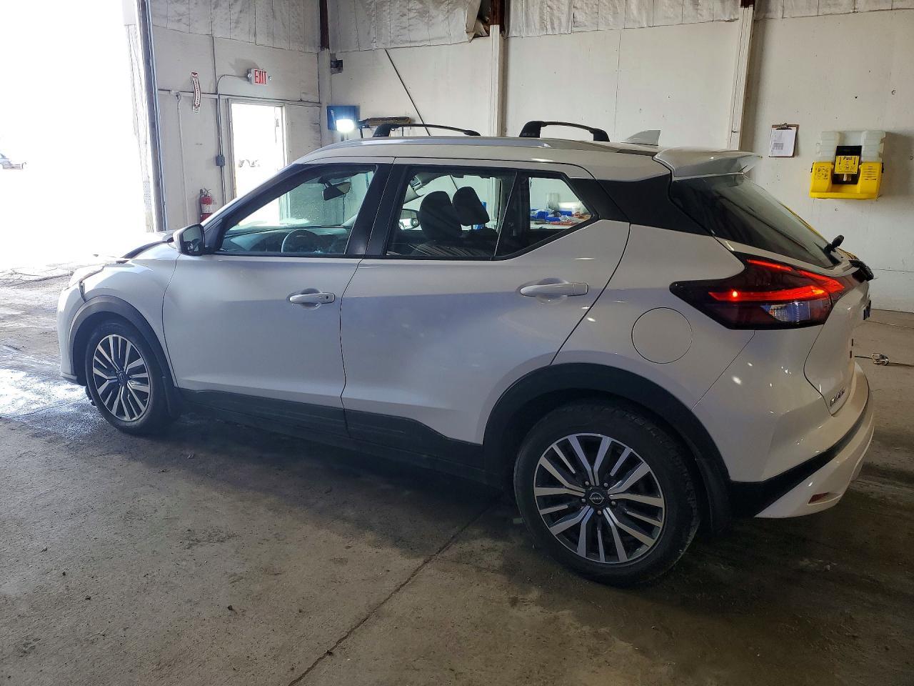 2022 NISSAN KICKS — фото 2