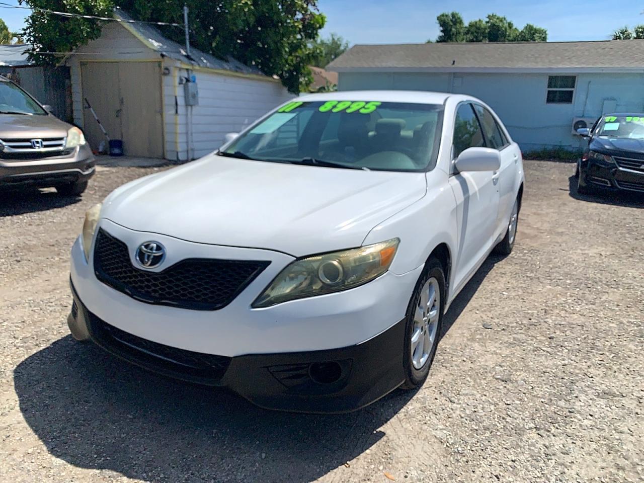 TOYOTA CAMRY