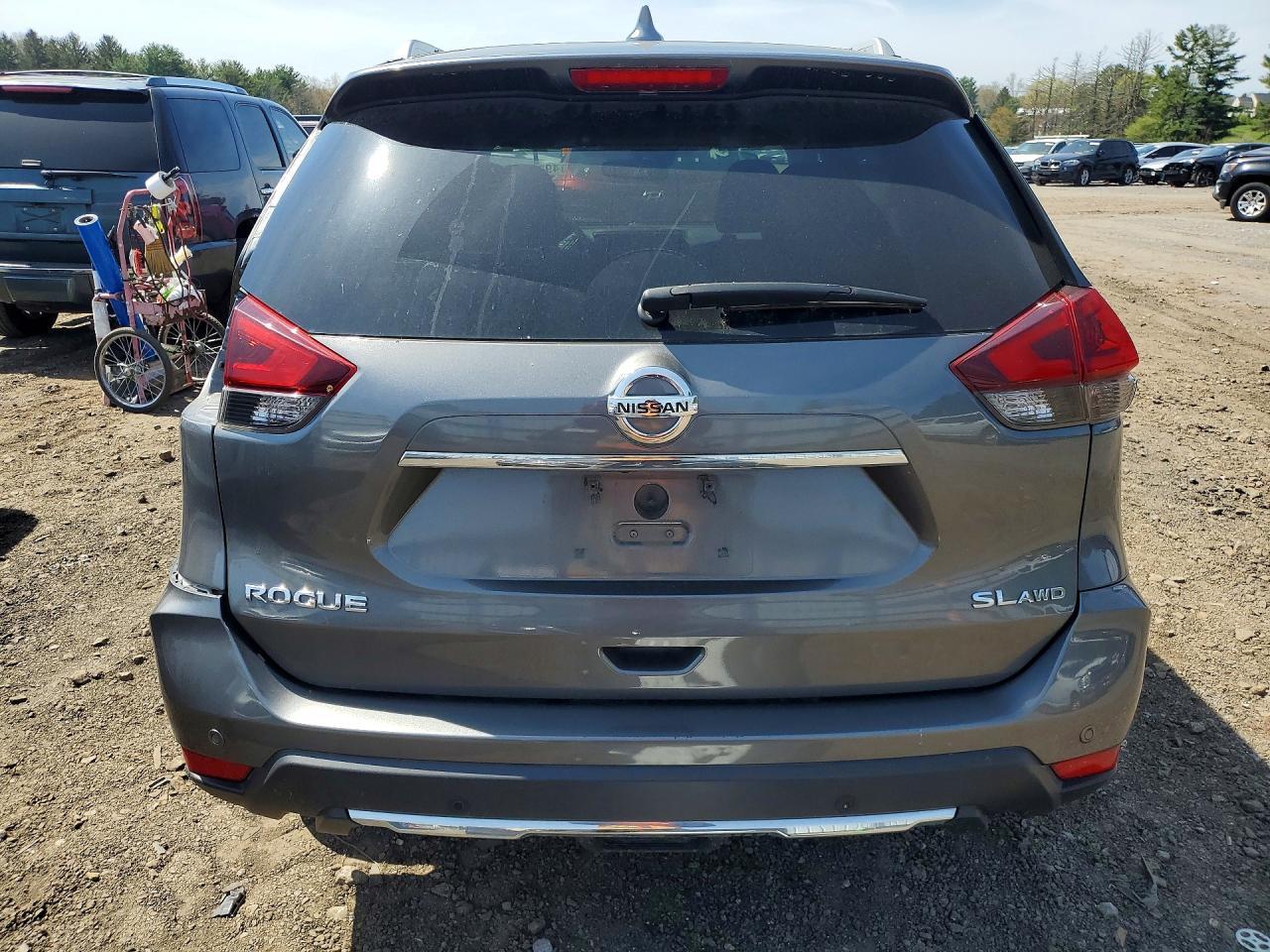 NISSAN ROGUE