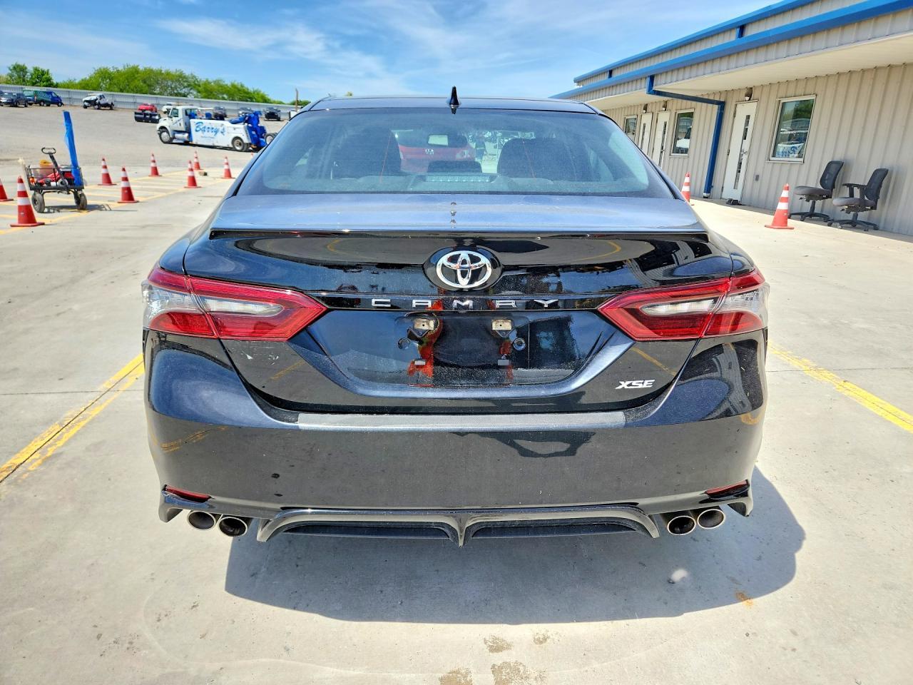 TOYOTA CAMRY