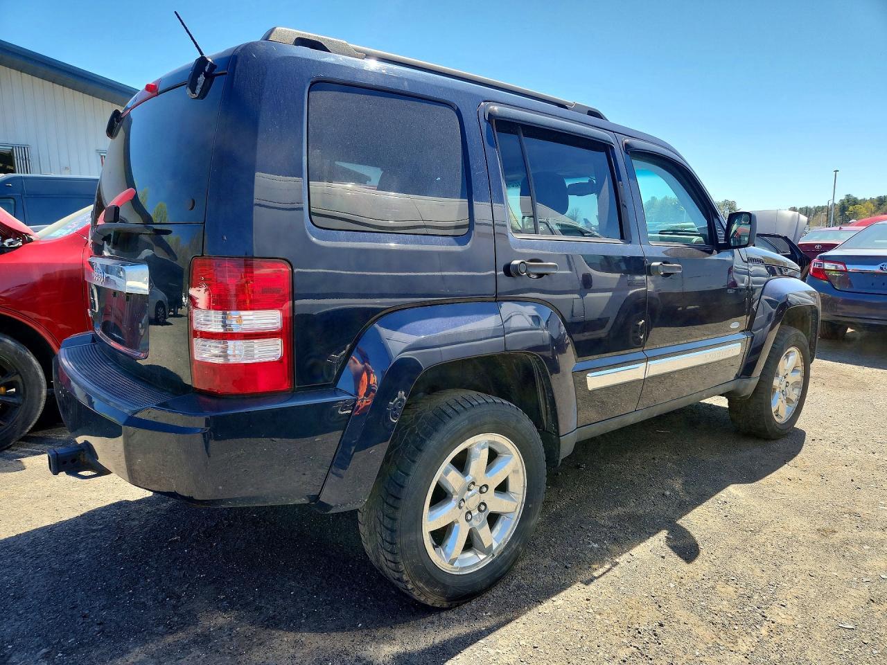 JEEP LIBERTY
