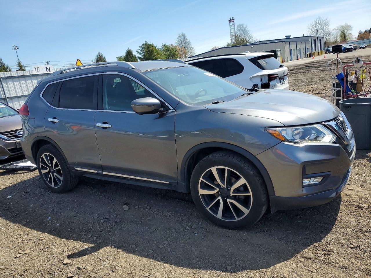 NISSAN ROGUE