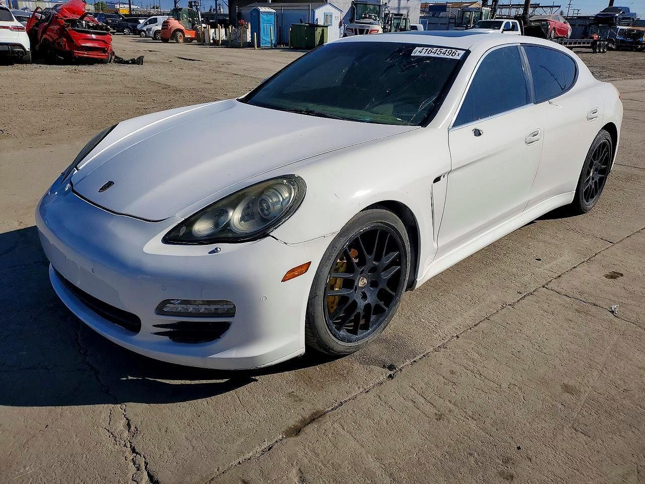 PORSCHE PANAMERA