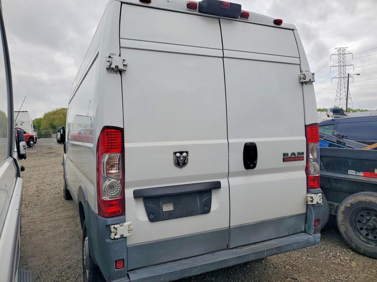2017 RAM PROMASTER 2500 — фото 2