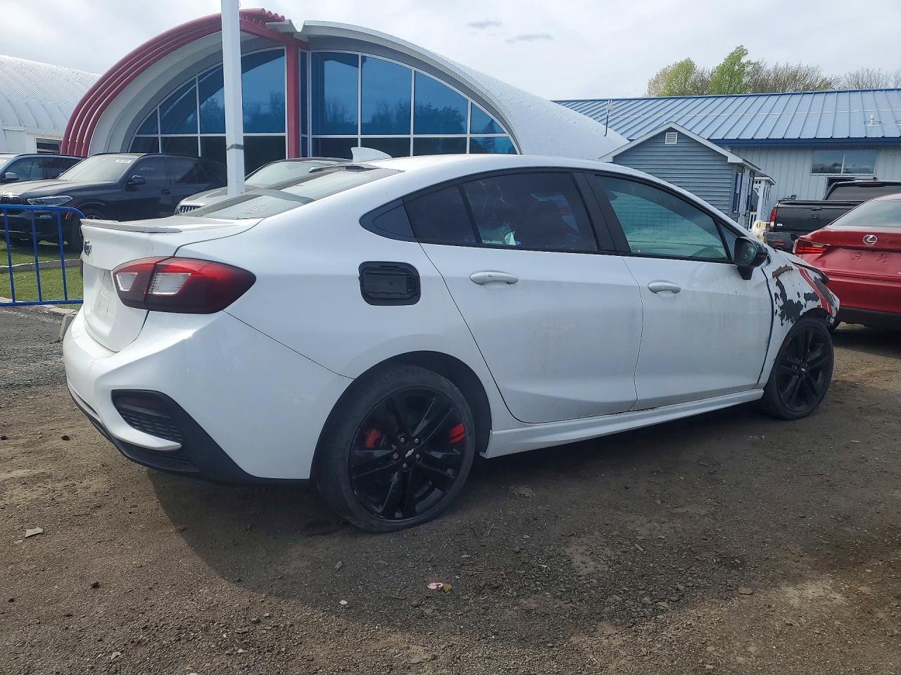 CHEVROLET CRUZE