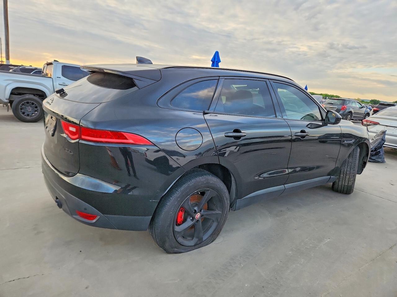 2018 JAGUAR F-PACE — фото 3