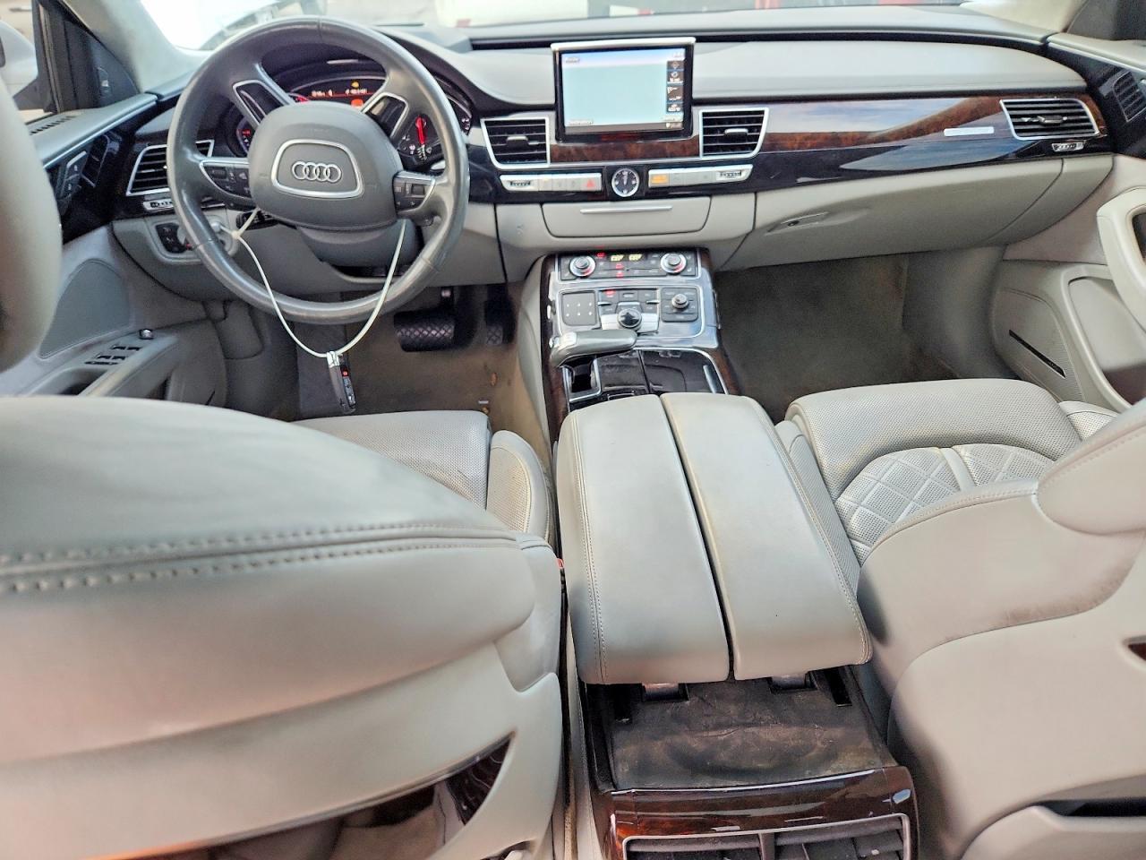 2017 AUDI A8 — фото 8