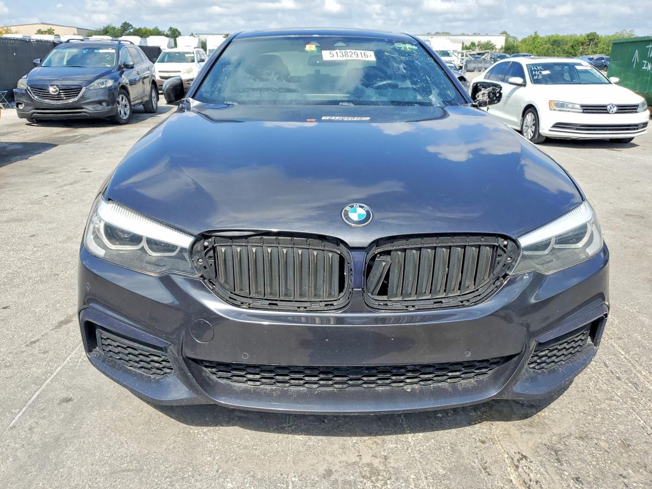 2019 BMW 5 SERIES — фото 5