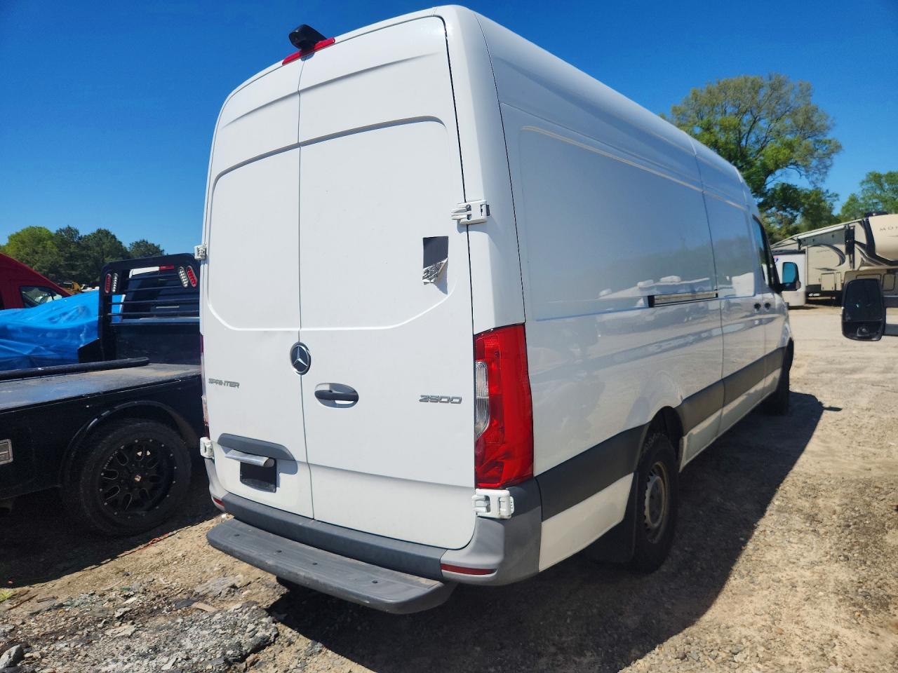MERCEDES-BENZ SPRINTER