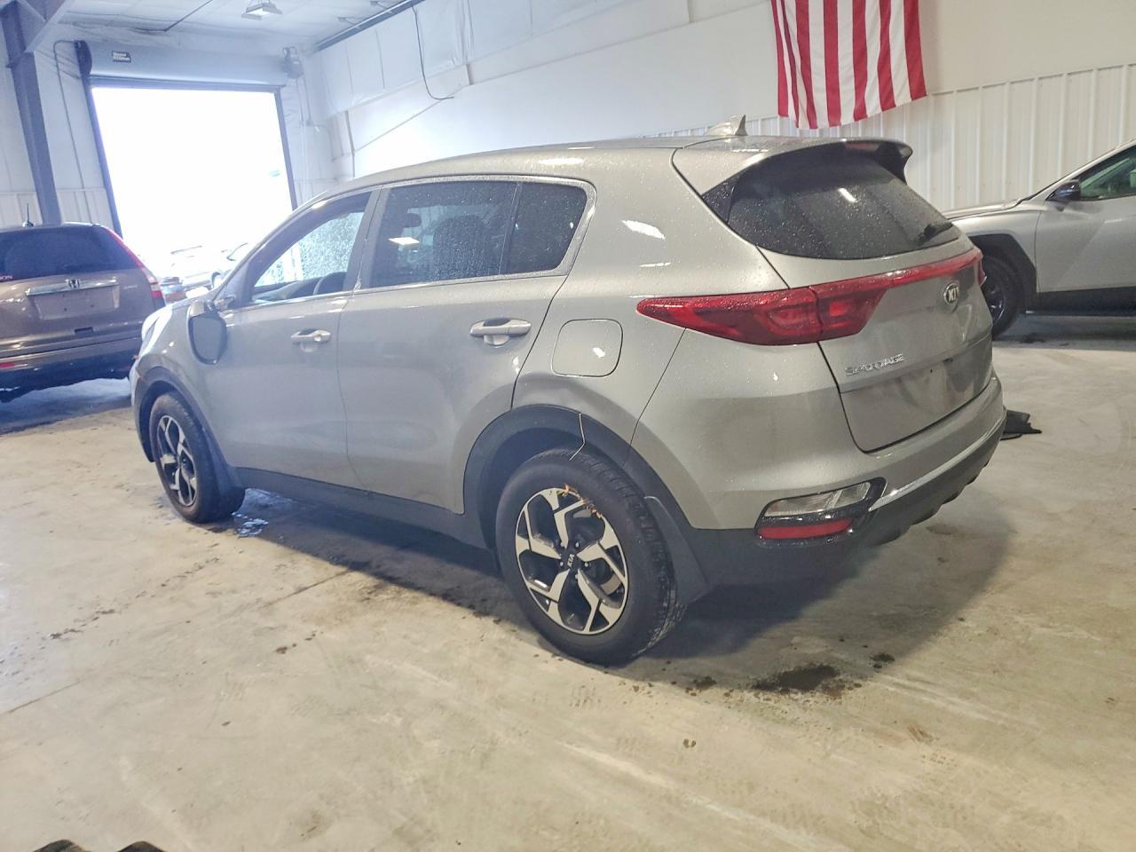 2022 KIA SPORTAGE — фото 2