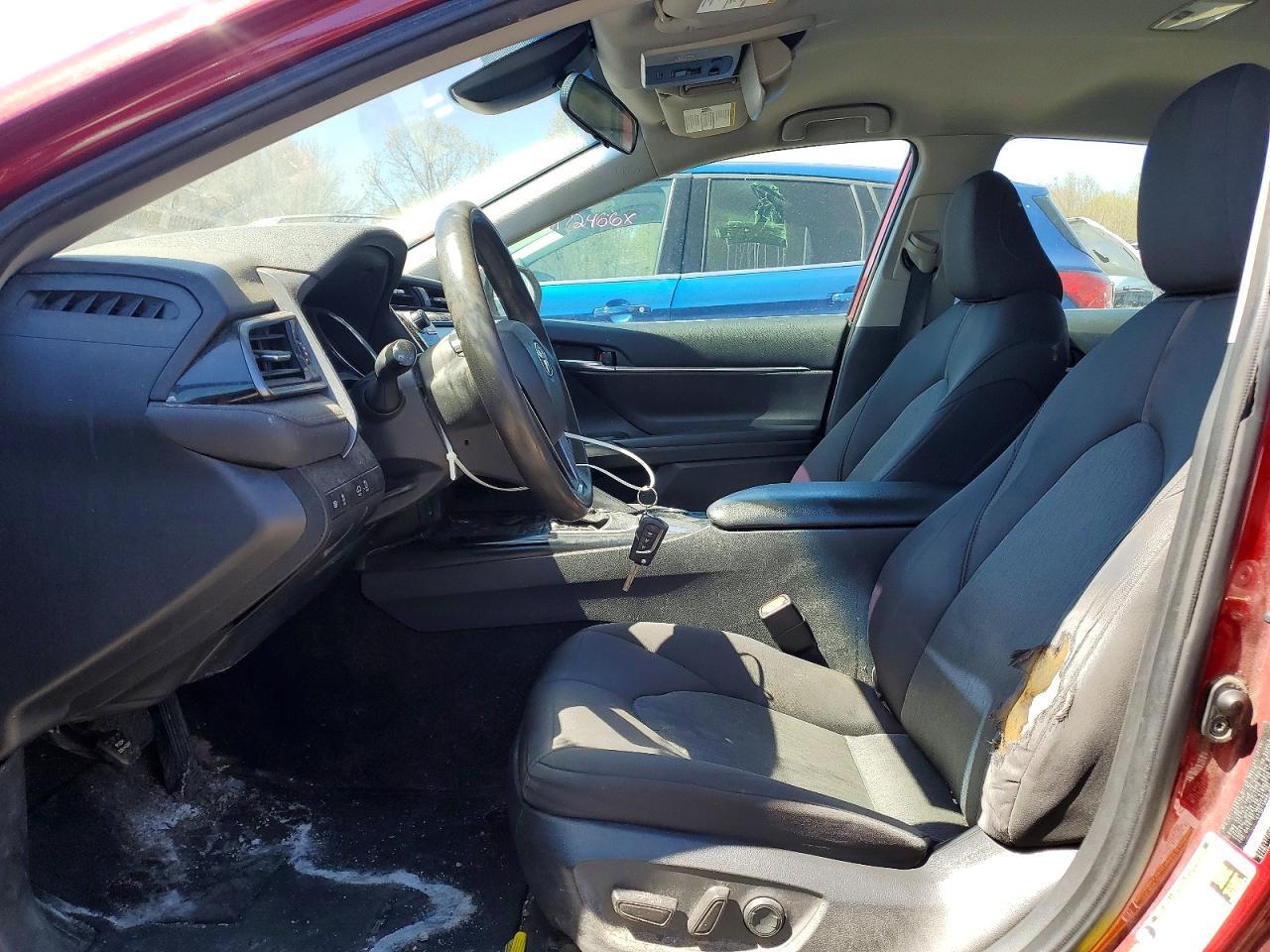 TOYOTA CAMRY