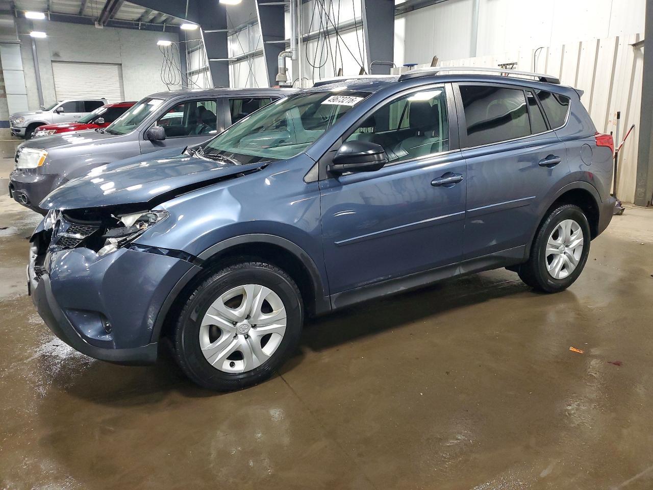 2013 TOYOTA RAV4 — фото 1
