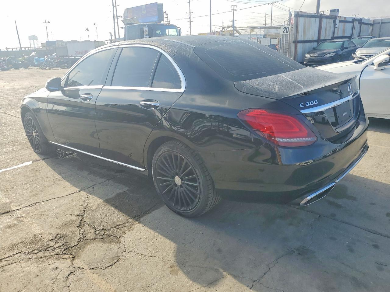 MERCEDES-BENZ C-CLASS