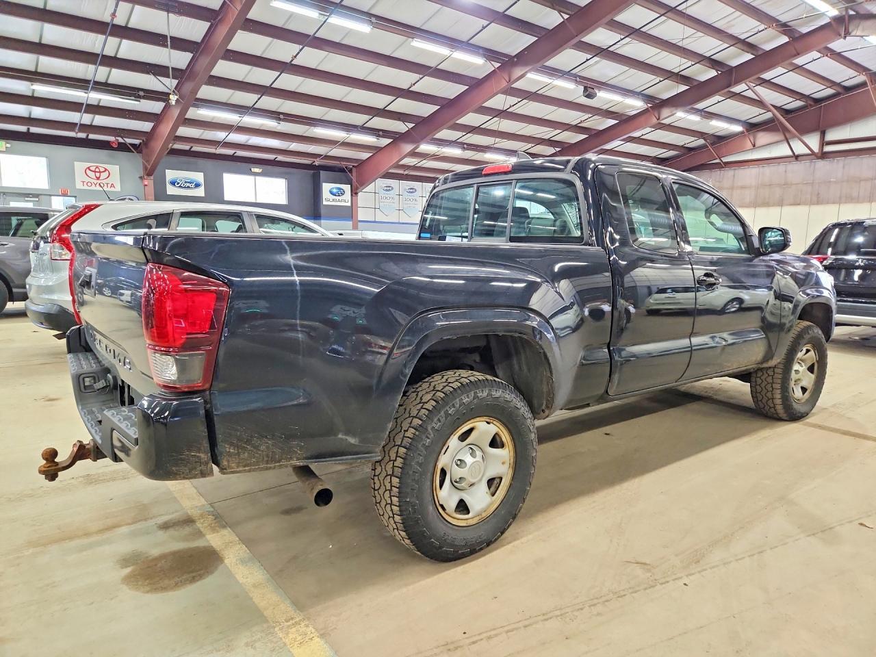 TOYOTA TACOMA